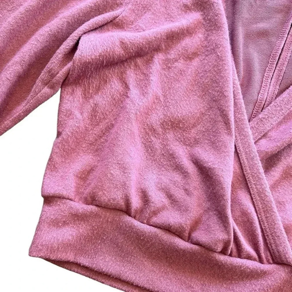 Lulus Pink Back to the Trend Long Bell Sleeve Keyhole Back Top M - Picture 4 of 7